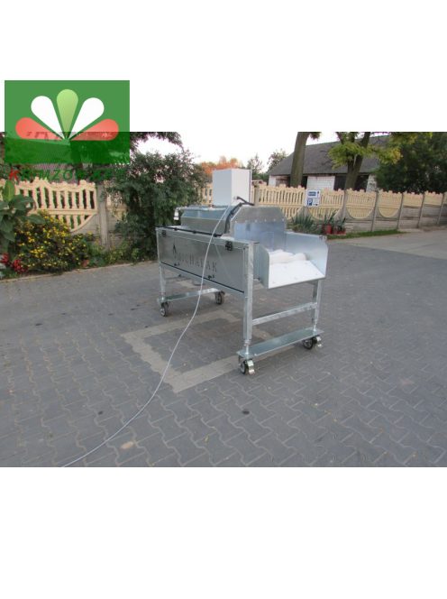 SPM 10.80 gép gyökérgumós zöldségek mosására és tisztítására szolgál